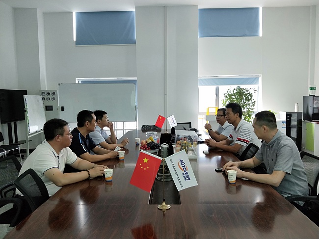 熱烈歡迎山東榮信集團領(lǐng)導蒞臨深奧圖總部洽談合作